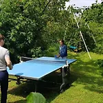 Appart Independant, 1 Lit Deux Personnes Et 1 Appoint Piscine Jardin Direct Gare Aeroport Et Jardin